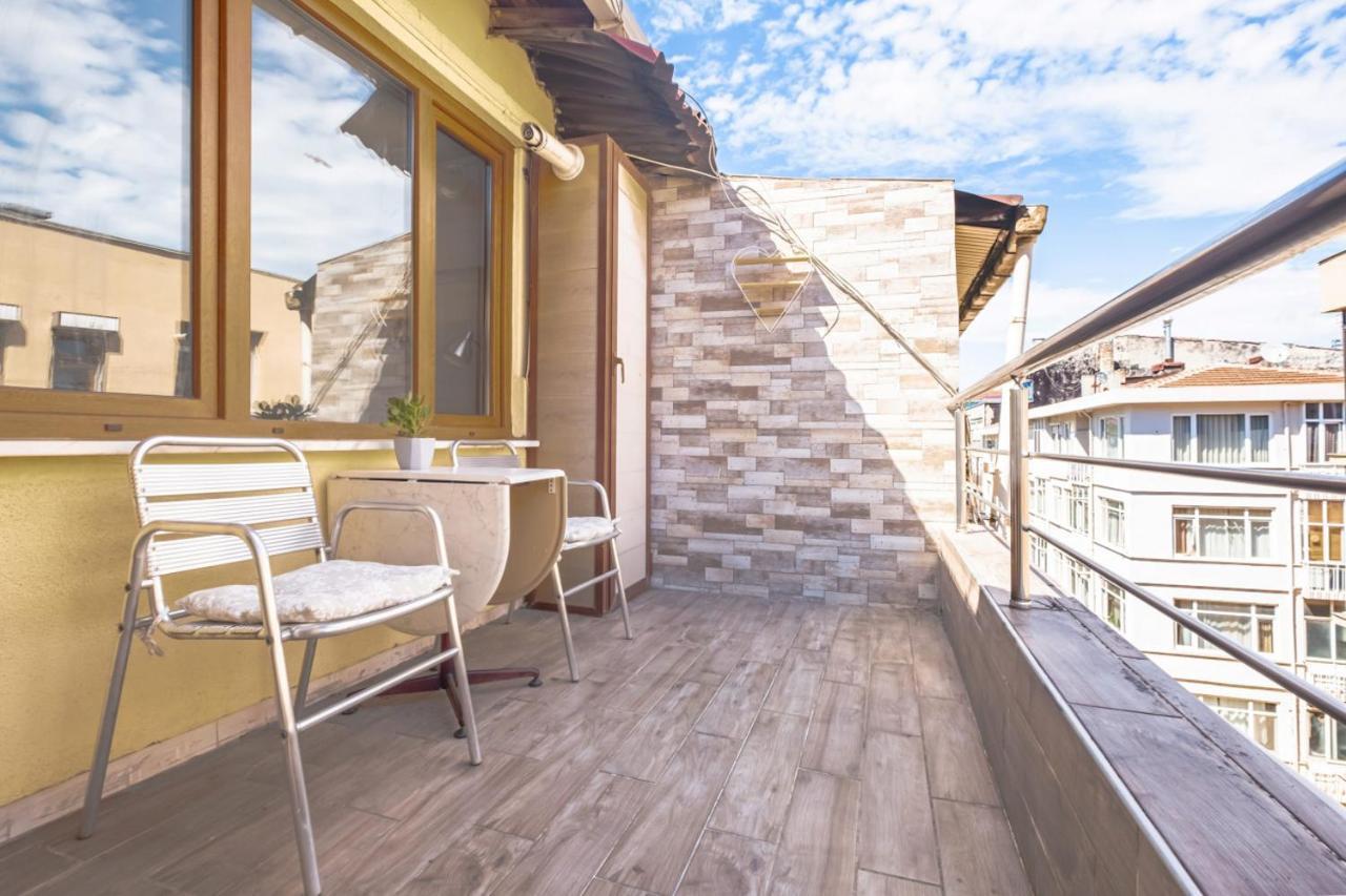 Appartement Colorful And Flat With Balcony In Kadikoy Istanboel